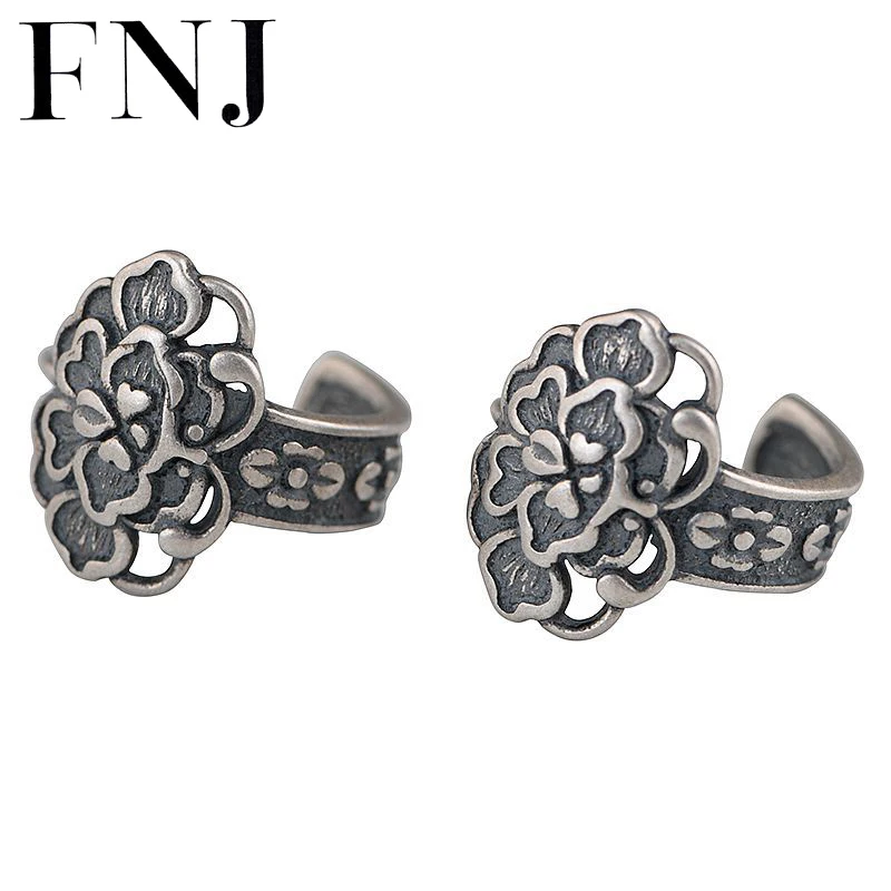 

Женские серьги-гвоздики из серебра 925 пробы с матовым цветком FNJ