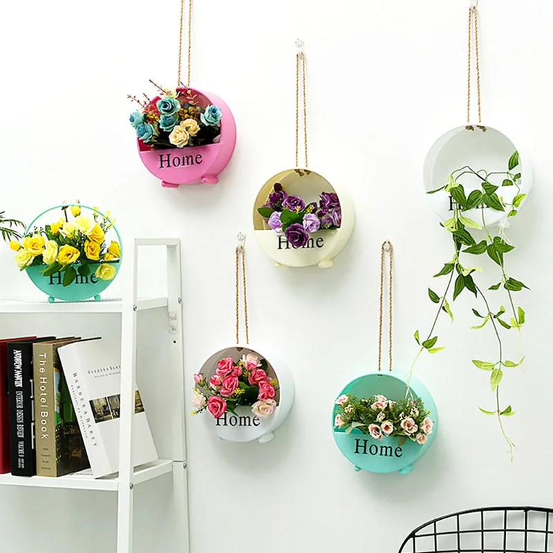 

Creative European Wall Mount Flower Pot Plastic Round Wrought Hanging Flower Stand Basket for Room Home Balcony Wall Decor