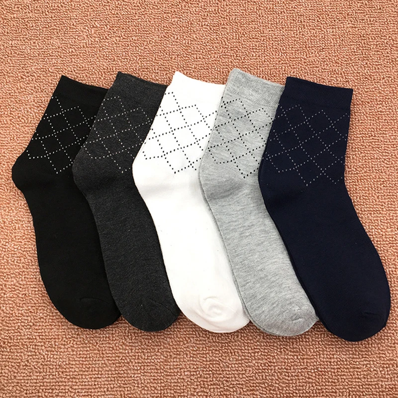 

Men Cotton Socks Breathable Absorbs Sweat Casual Socks Business Socks Autumn Winter Solid Color Tube Socks 5 Pairs