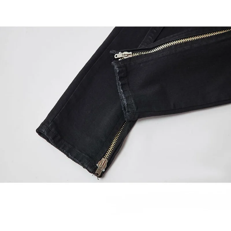 

Washed Black Skinny Belted Jeans Zipped Ankles