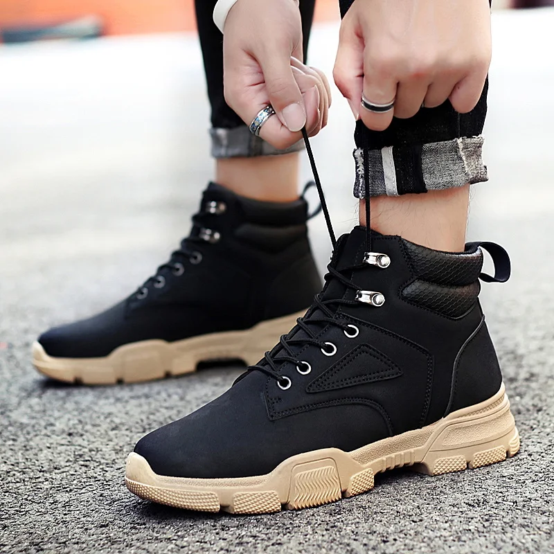 Кожаные высокие ботинки Мужские черные домашние водонепроницаемые