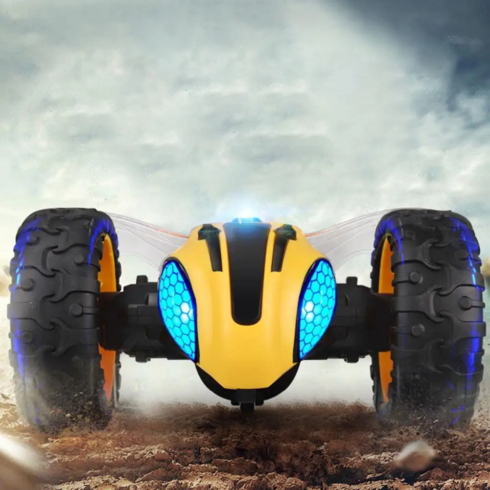 Радиоуправляемый трюковый автомобиль Молния васп с дистанционным управлением