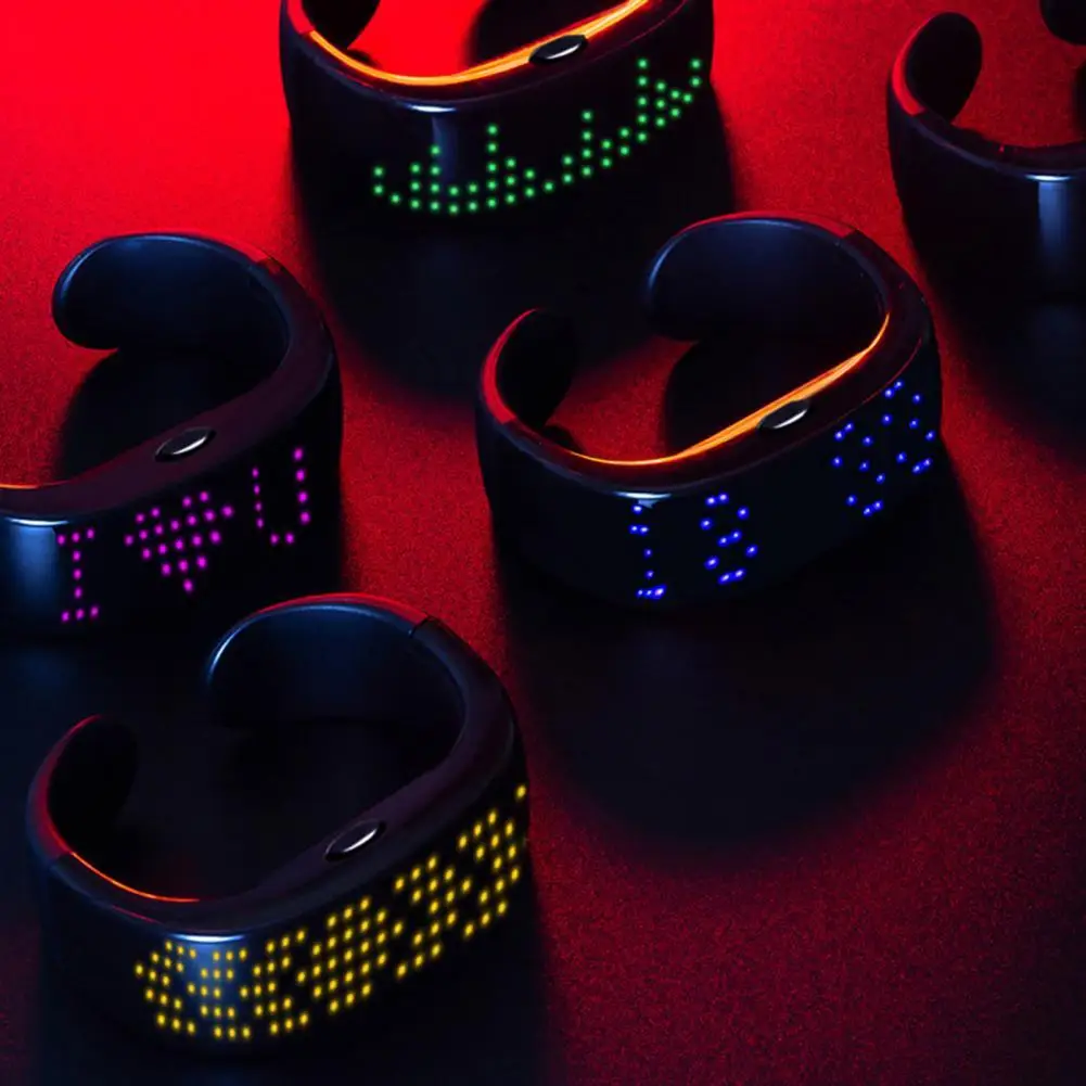 

Новейшие RGB светодиодный Bluetooth браслет программируемый приложение подключается светодиодный светильник вверх браслет USB Перезаряжаемые но...