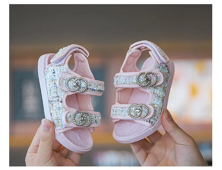 

Girls' Sandals,Summer Soft-soled Non-slip Beach Shoes,Fashionable Walking Shoes,Size 23-36