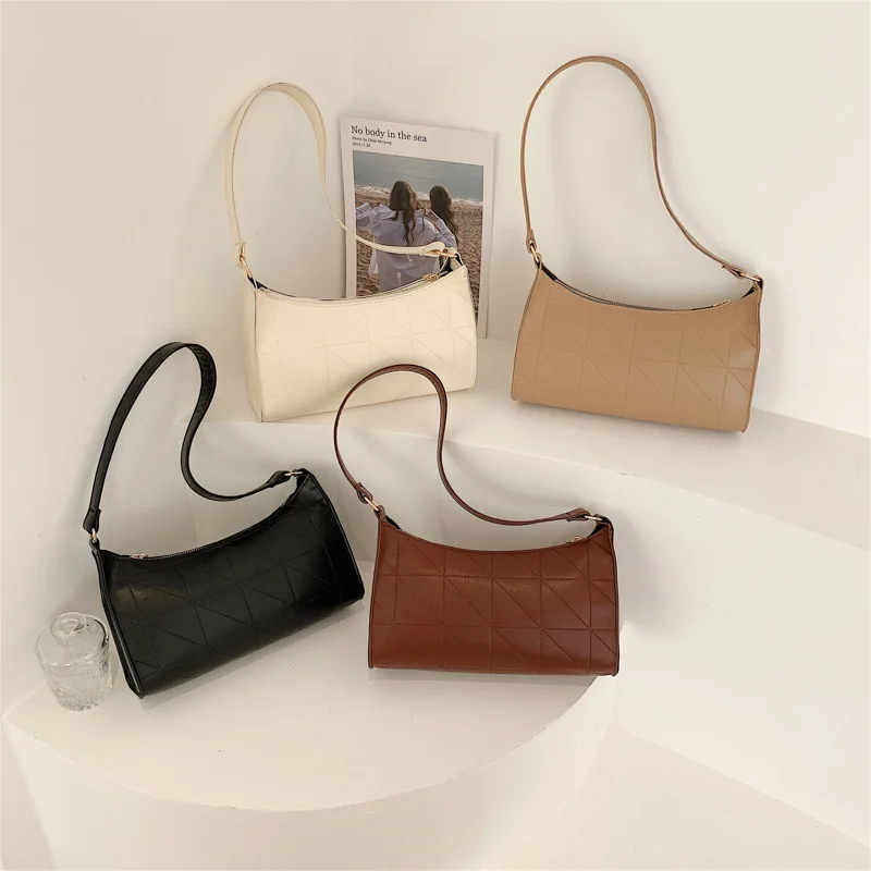 

Новая сумка через плечо с вышивкой, простой дизайн, женская сумка и кошельки, однотонные женские Сумки из искусственной кожи под подмышку