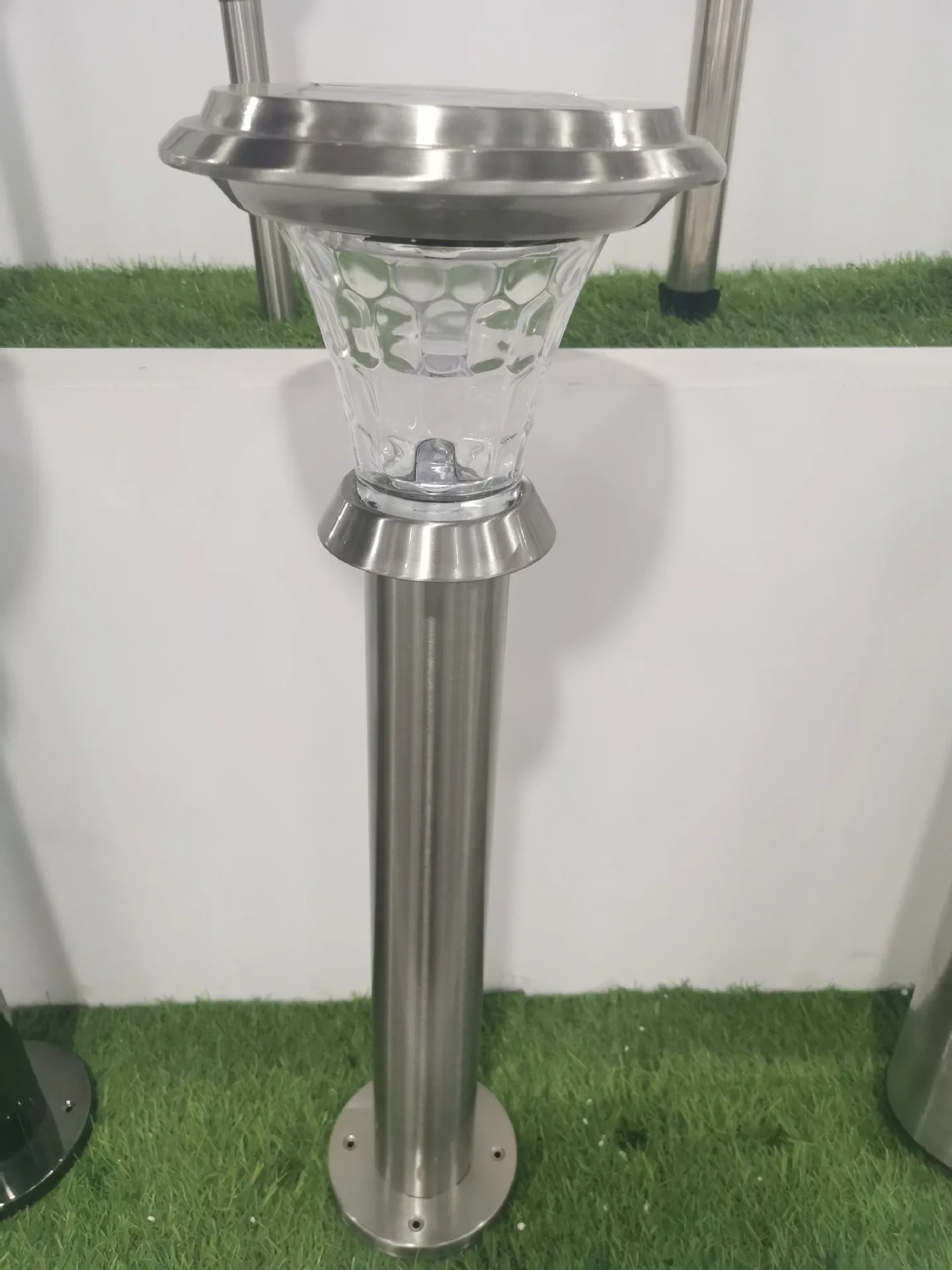 

Solar light outdoor waterproof led cylindrical stainless steel villa garden light landscape light solar light lamp post outdoor