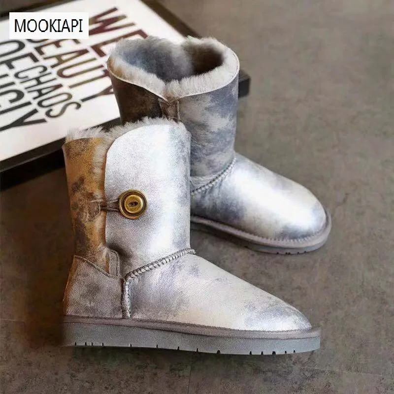 The latest high-quality snow boots in Europe in 2019, buckled women's shoes, real sheepskin, natural wool, six colors