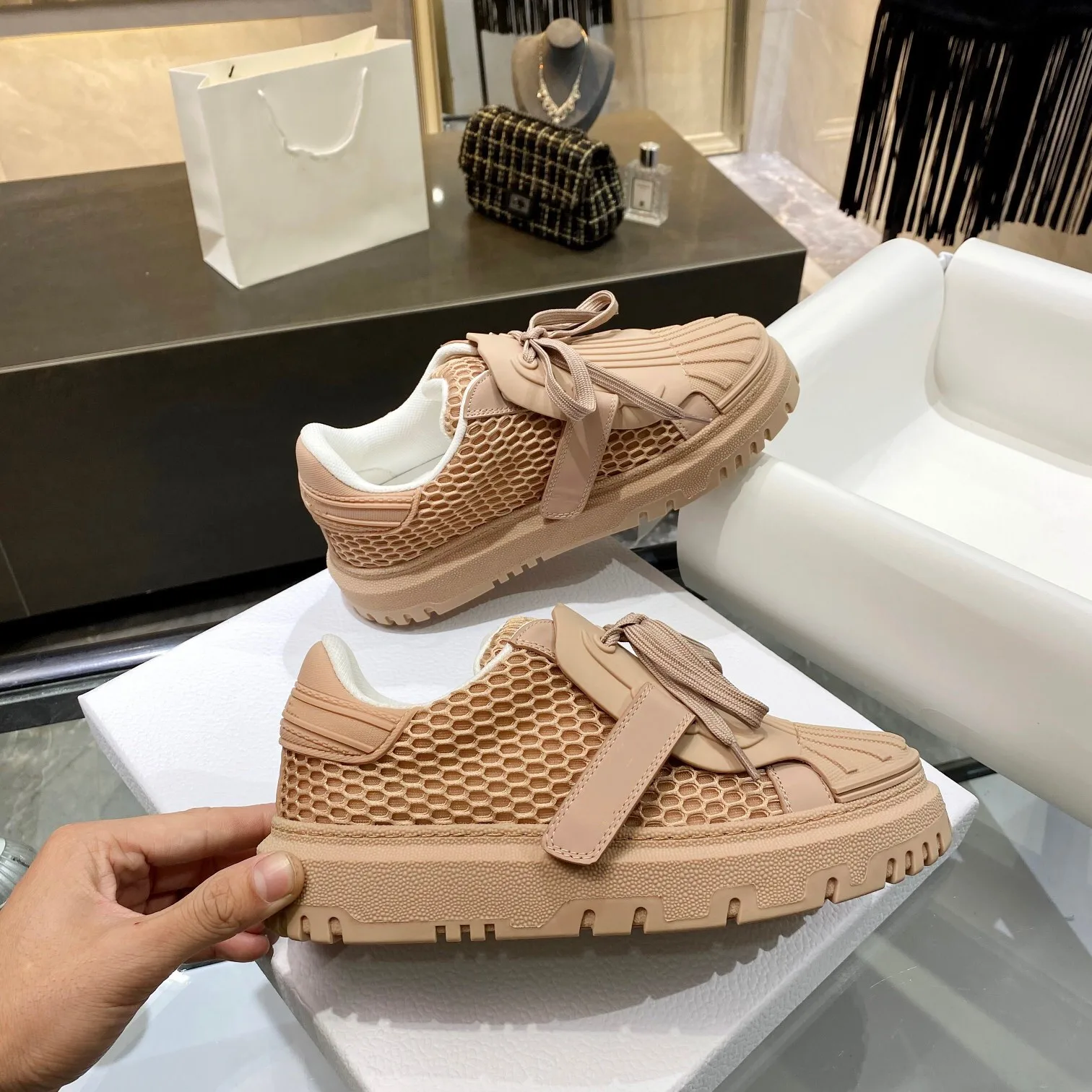 

2021 Air Mesh Sneakers Women Real Cow Leather Hook Loop Thick Bottom Casual Shoes Leisure New Fashion Brand Designer Woman Shoes