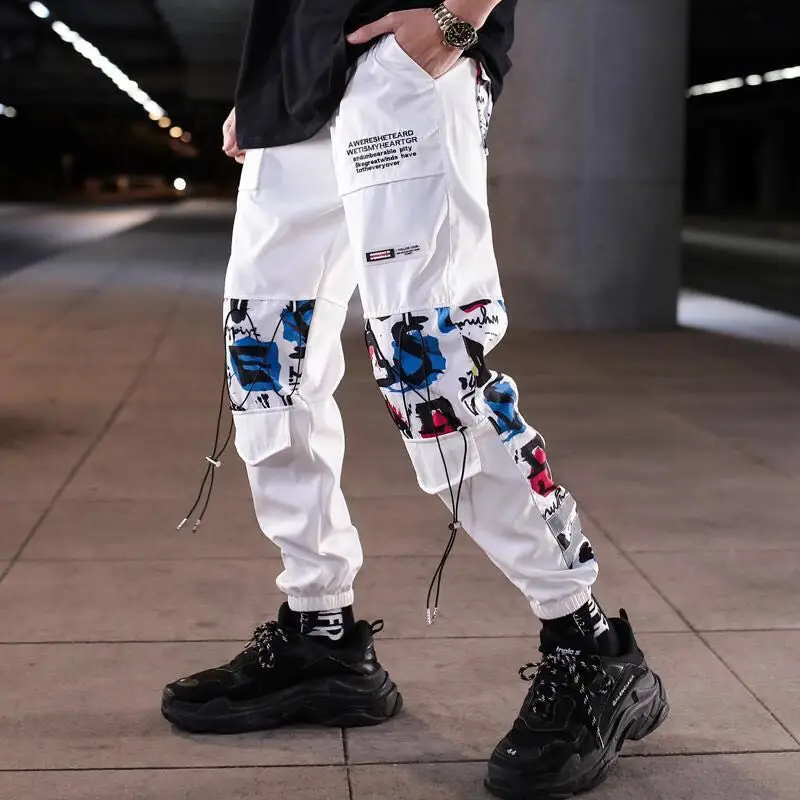 

Color Block Pocket Patchwork Cargo Joggers Men Graffiti Hip Hop Letter Print Harem Pants Mens Casual Dance Trousers Sweatpants
