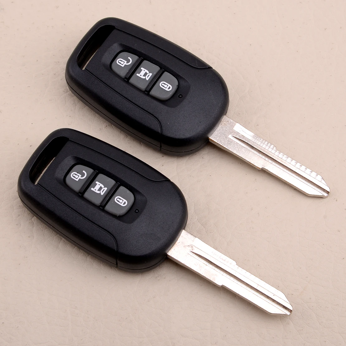 

2 шт. дистанционный ключ-брелок с 3 кнопками, чип ID46 433 МГц, подходит для Chevrolet Captiva 2008 2009 2010 2011 2012 2013