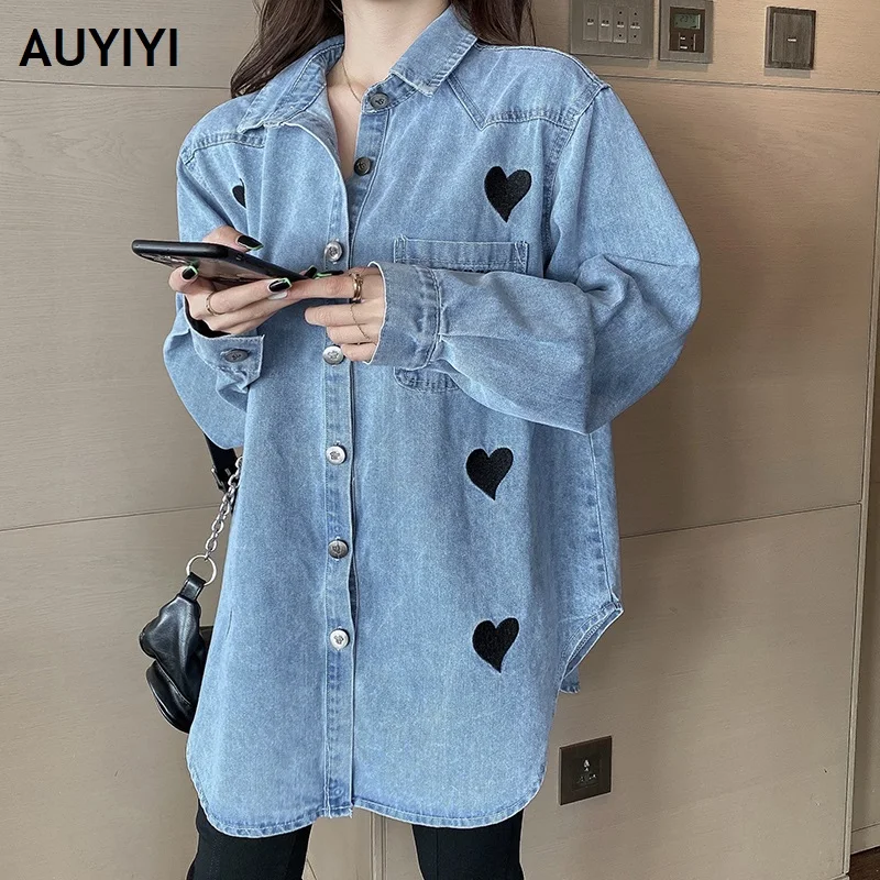 

2021 spring new European station design sense denim shirt women loose retro Korean love embroidery AUYIYI