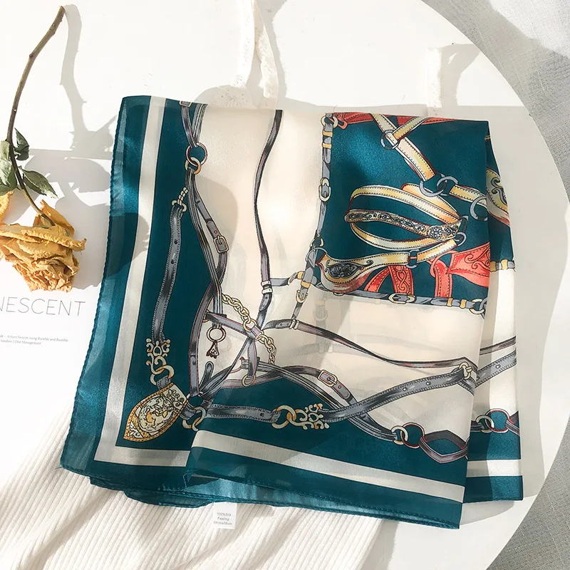 

Luxurious Silk Brand Square Printed Chains Green Ladies Scarf Small Thin Square Stylish Bag Tie Scarves