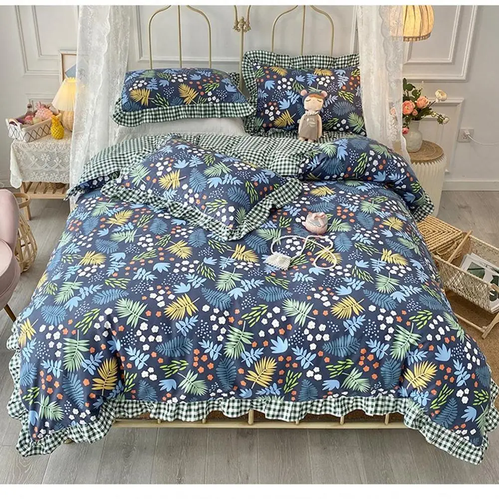 

Cute bedding quilt cover Princess style warm skin-friendly bed linen with lace
