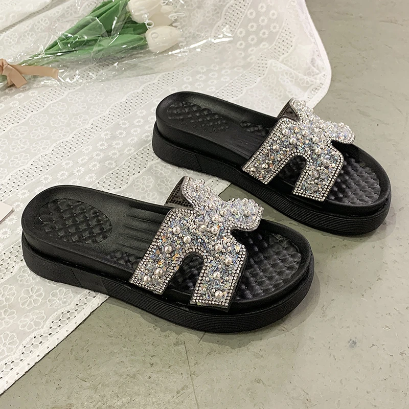 

Slippers women's summer wear 2021 new thick-soled net red non-slip diamond beach sandals Korean fashion and lightweight