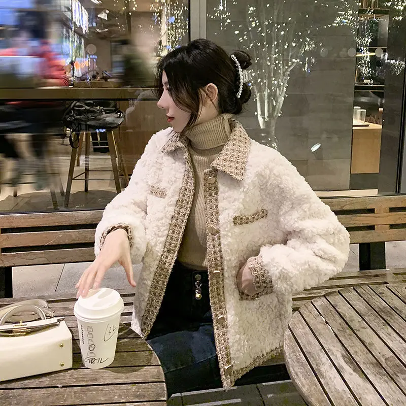 

Winter Women High Quality Faux Lamb Fur Coat Turn Down Collar Coat Loose Lapel OverCoat Thick Warm Female Plush Coats