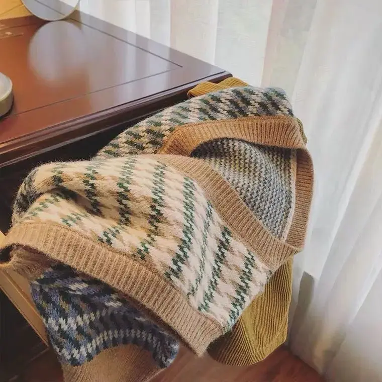 

Recursive plaid sweater waistcoat 2021 new female winter Korean style loose wear v-neck contrast knitted vest