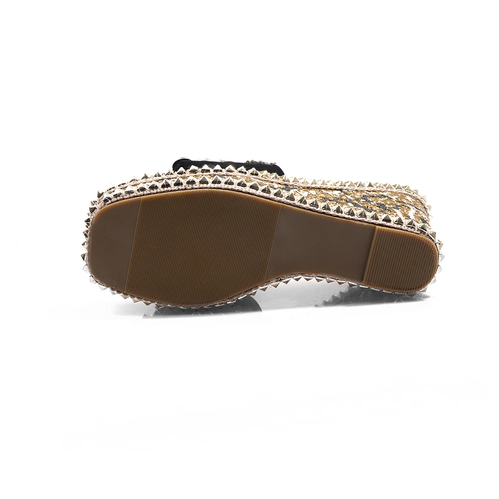 Новинка 2020 года женские розовые босоножки на танкетке со стразами сабо платформе