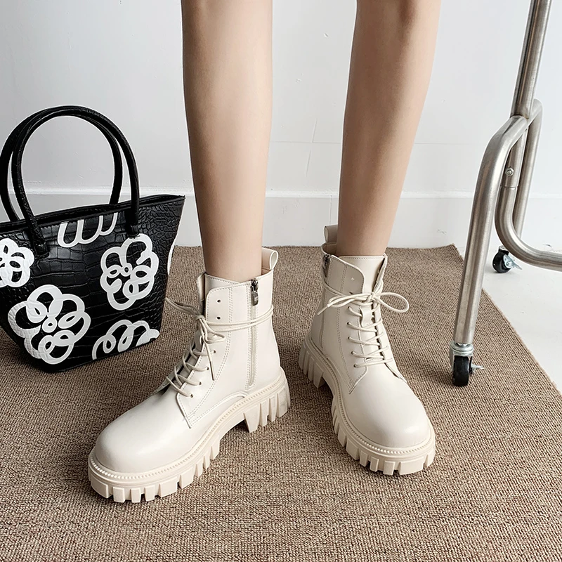 

Черные бежевые Ботинки Martin на платформе, женские ботильоны с круглым носком, женские короткие ботинки на шнуровке с толстой подошвой