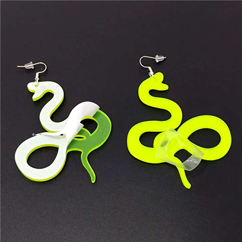 

2021 New Trendy Fashion Snake Animal Drop Earring for Women Acrylic Hot Pink Green Black Rainbow Clear Jewelry Accessories