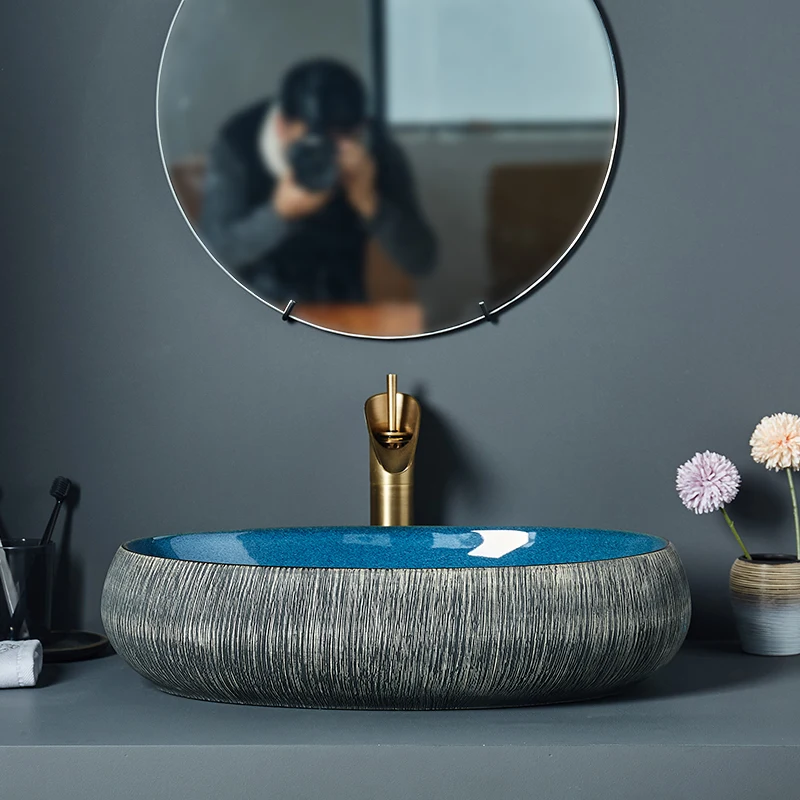 Множество разноцветных искусственных фотографий | Обустройство дома