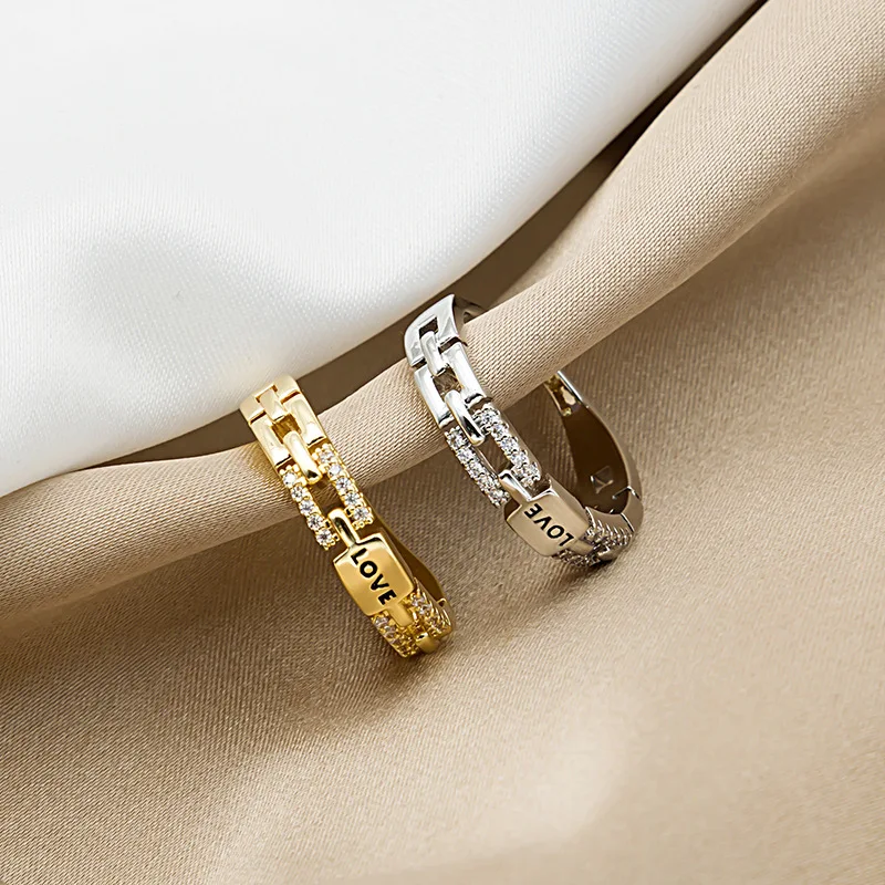 

2021 New Trend Chain Letter LOVE Ring Women Fashion Resizable Open Ring Micro-inlaid Exquisite jewelry Accessories Couple Gifts