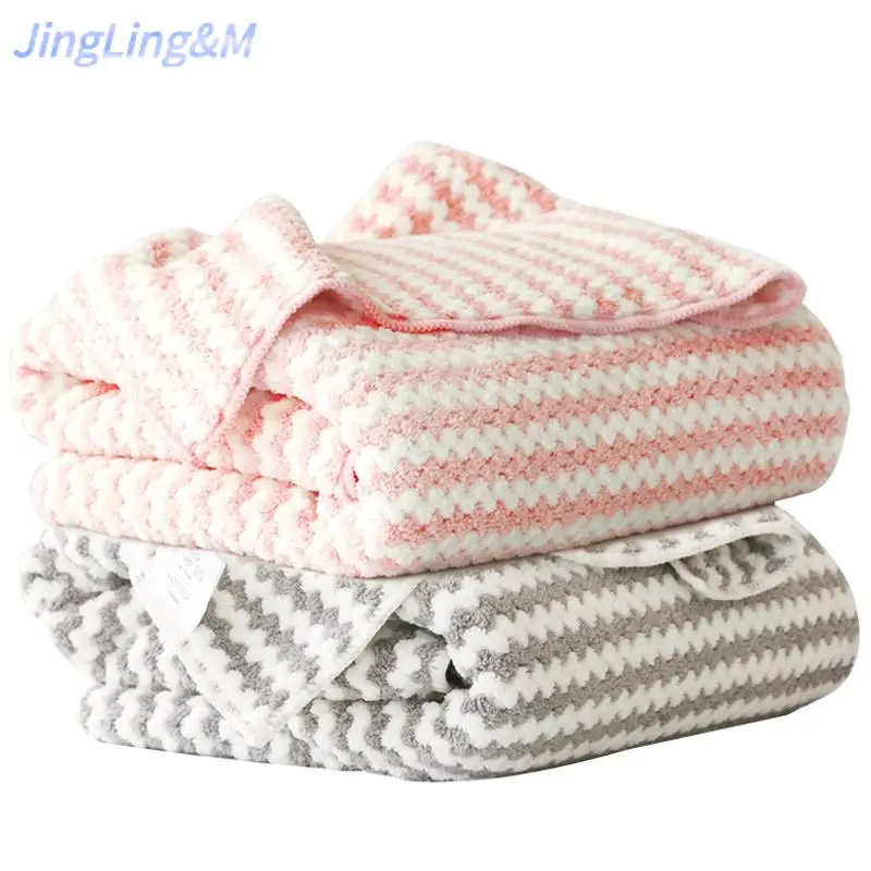 Банное полотенце впитывающее и быстросохнущее мягкое приятное для кожи не легко