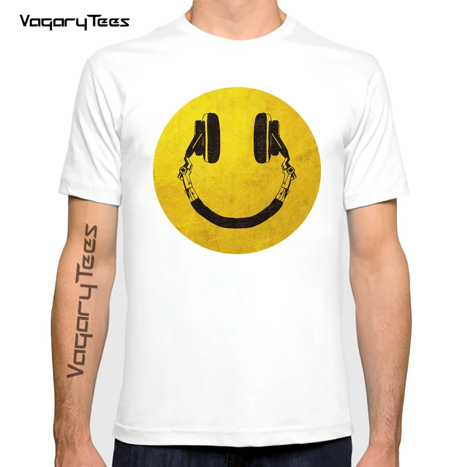 

Fashion Music Smile T-Shirt Retro Urban T Shirt Men's Short Sleeve Round Neck Headphone Graphic Tees Hip Hop Tops