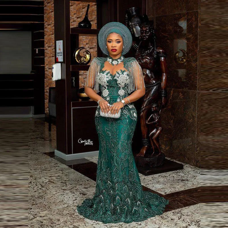 

Hunter Green Plus Size Evening Dresses With High Neck Tassels Lace Appliques Beads Sequins Aso Ebi Prom Dress Mermaid