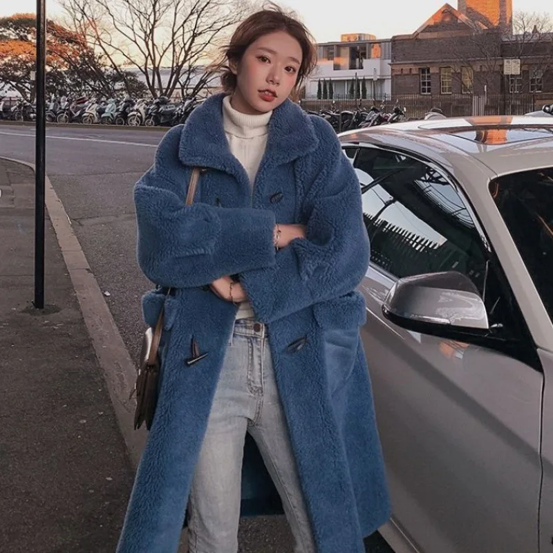 

Lamb fur coat women long warm thick coat autumn and winter Korean loose woolen coat small cashmere down cotton coat 2021