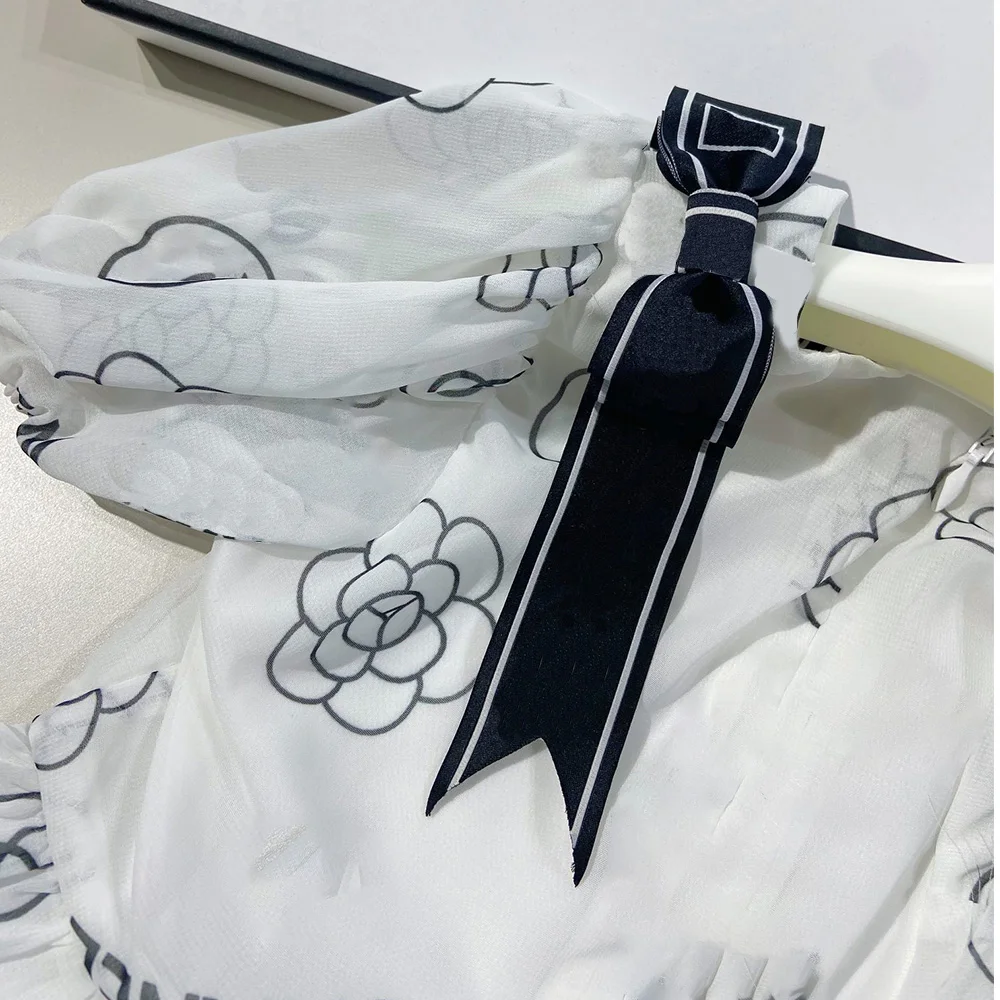 

High-end customized summer 2021 hot new product girl sweet temperament printed puff sleeve dress princess dress