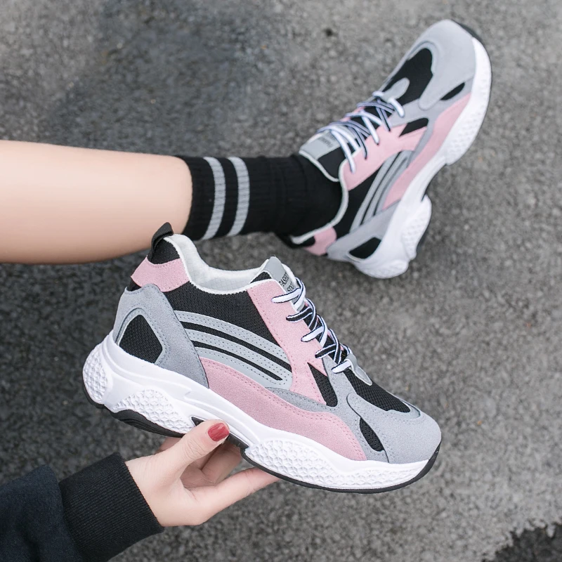 Женские массивные кроссовки Модные белые на платформе Женская брендовая