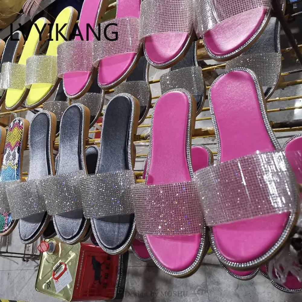 Сандалии женские летние босоножки-гладиаторы со стразами плоская подошва