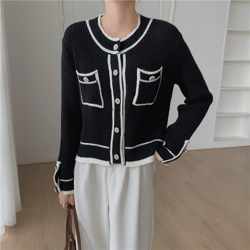 

Croysier 2021 Fashion Contrast Color Trim Cardigans Women Winter Crew Neck Long Sleeve Button Up Casual Knitted Cardigan Sweater