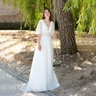 Шифоновое свадебное платье с V-образным вырезом, оборками