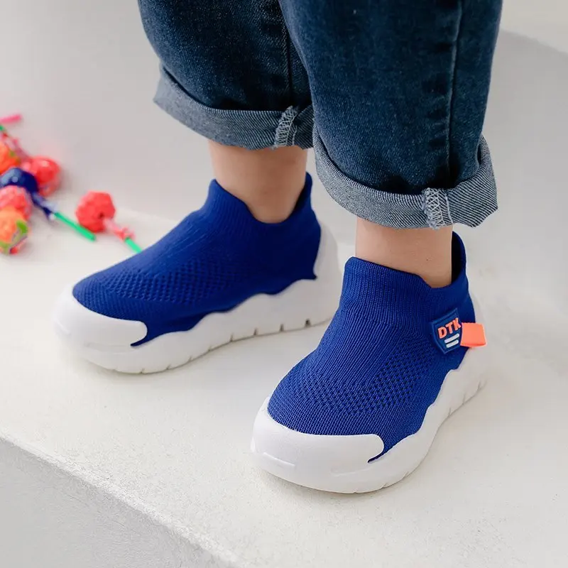 Good Quality Summer Slip on Children Soft Sport Fashion walking Shoes Kids Running White Breathable Sneakers for baby Boy Girls enlarge