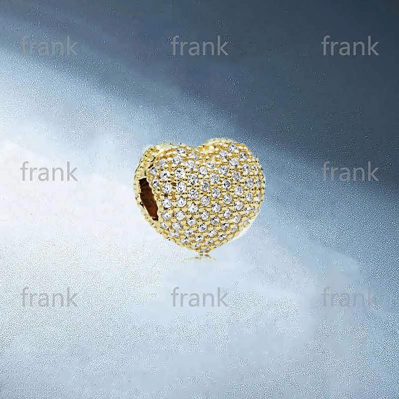 

767156CZ Pave Heart Clip Charm