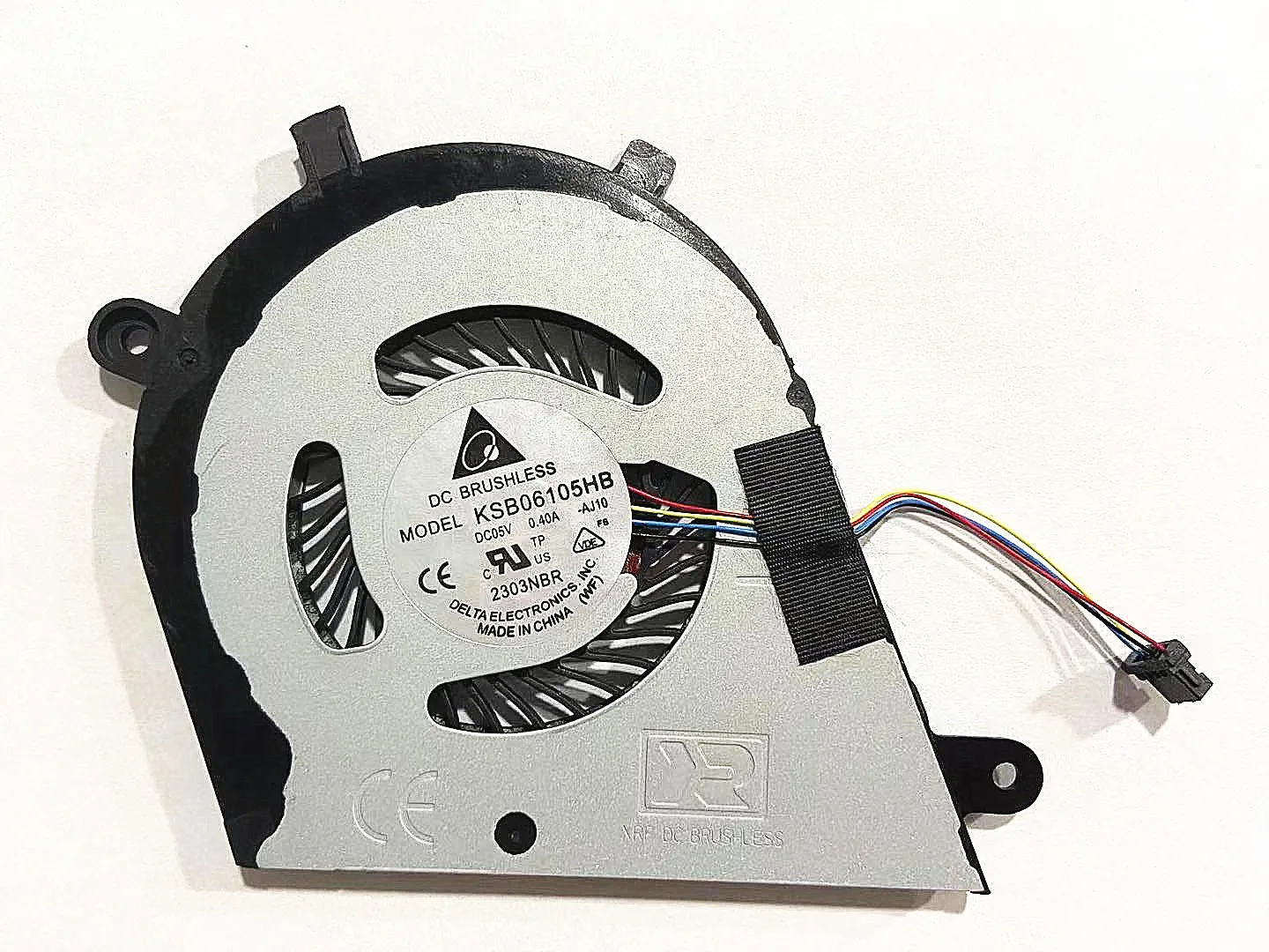 

Новый вентилятор охлаждения процессора Dell Inspiron 7370 7380