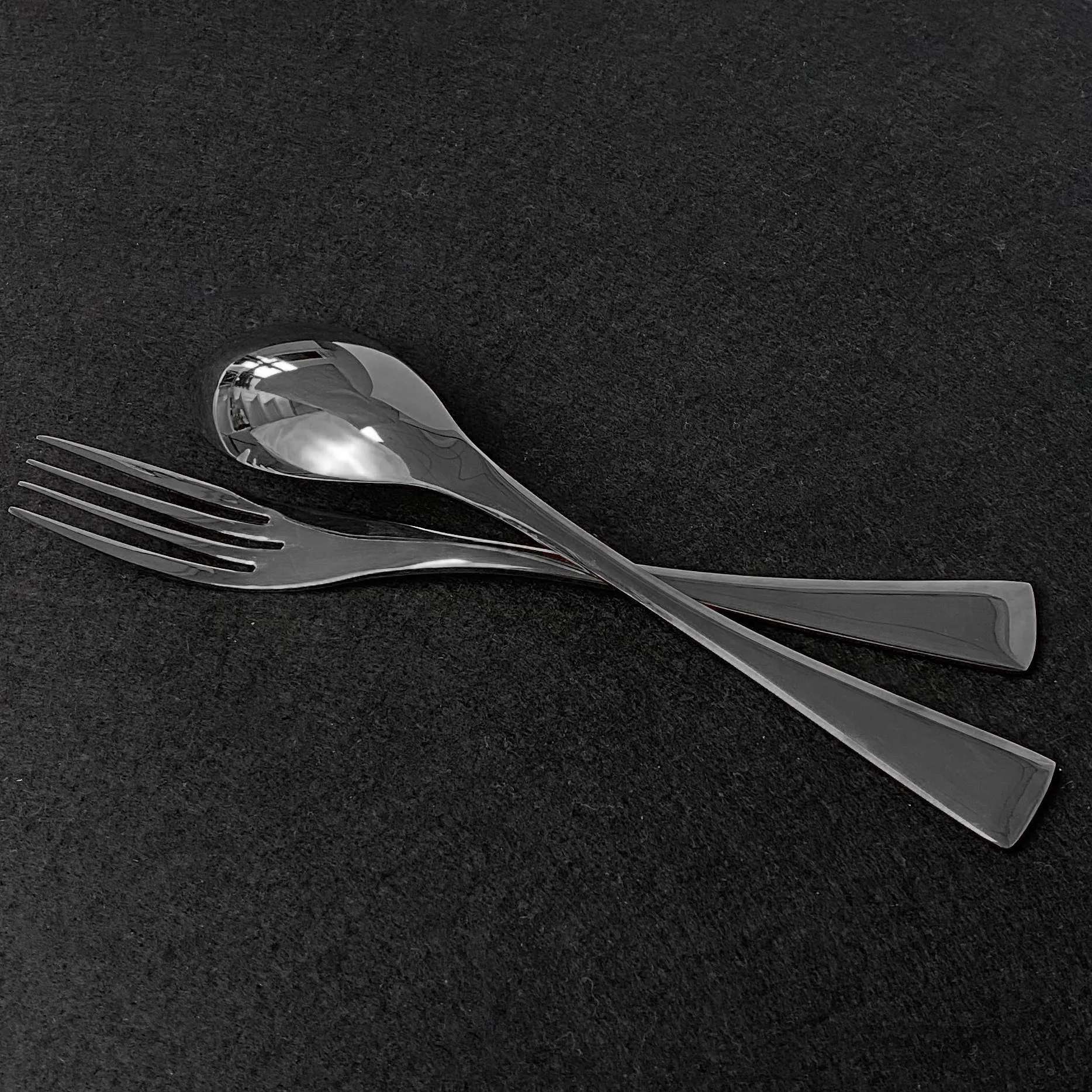 

24Pcs Black Dinnerware Cutlery Set 304 Stainless Steel Flatware Set Steak Dinner Food Tableware Fork Spoon Teaspoon Cutlery Set
