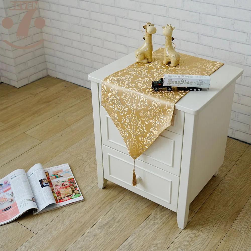 Дорожка для стола с кисточками 33x90 см в классическом европейском жаккардовом