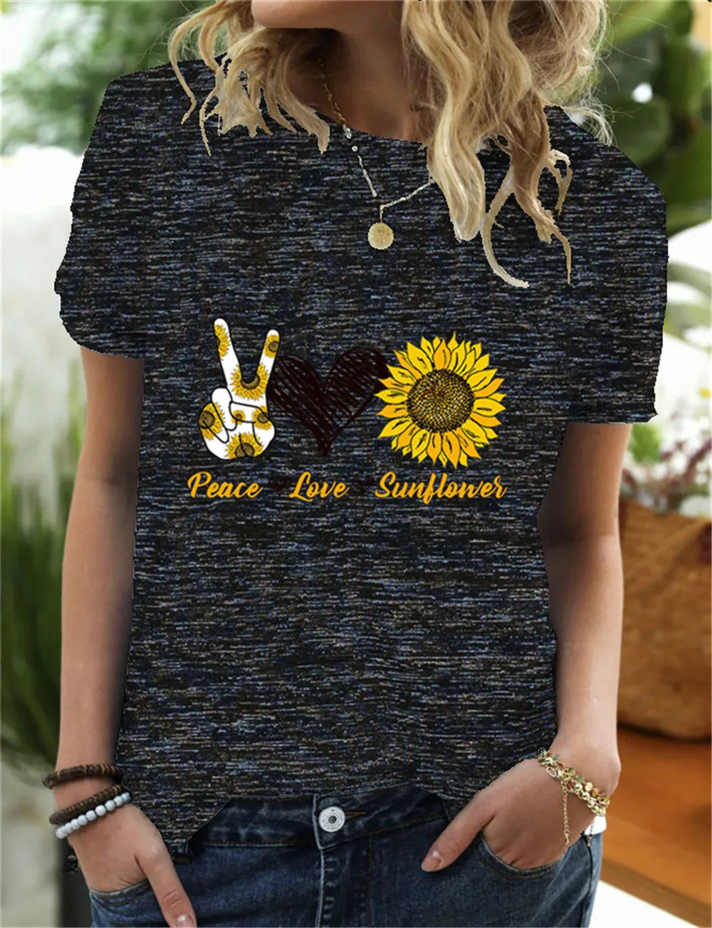 

T Shirt Women Print Tee Summer Short Sleeve Oversized Tops Basic Tshirt Peace Love Sunflower Letter Graphic Woman T-shirt