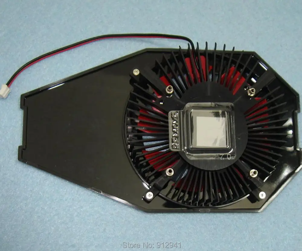 Кулер для видеокарты F33 охлаждающий вентилятор с 2 проводами и 4 монтажными