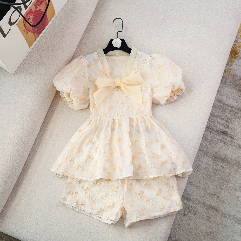 

2021 Summer New Bubble Sleeve V-neck Bow Waist Jacquard Sleeve Top High Waist Shorts Women's Suit