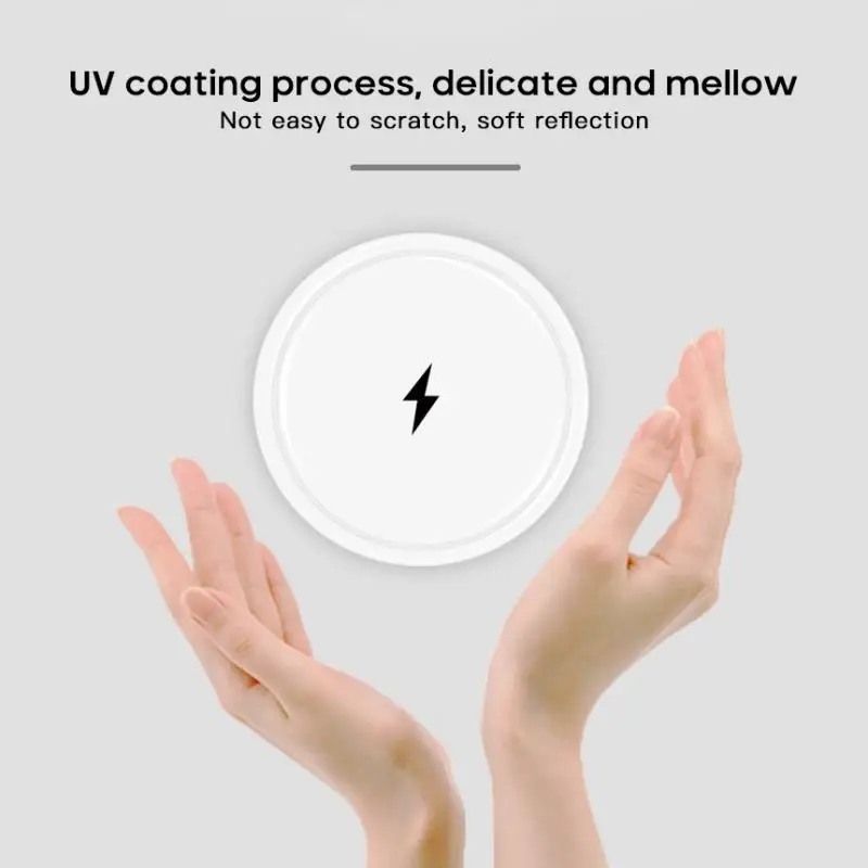 

15W Magnetic Suction Wireless Charger Fast Charging Pad For iPhone 12 /12 Mini /12 Pro /12 Pro Max With LED Charging Indicator