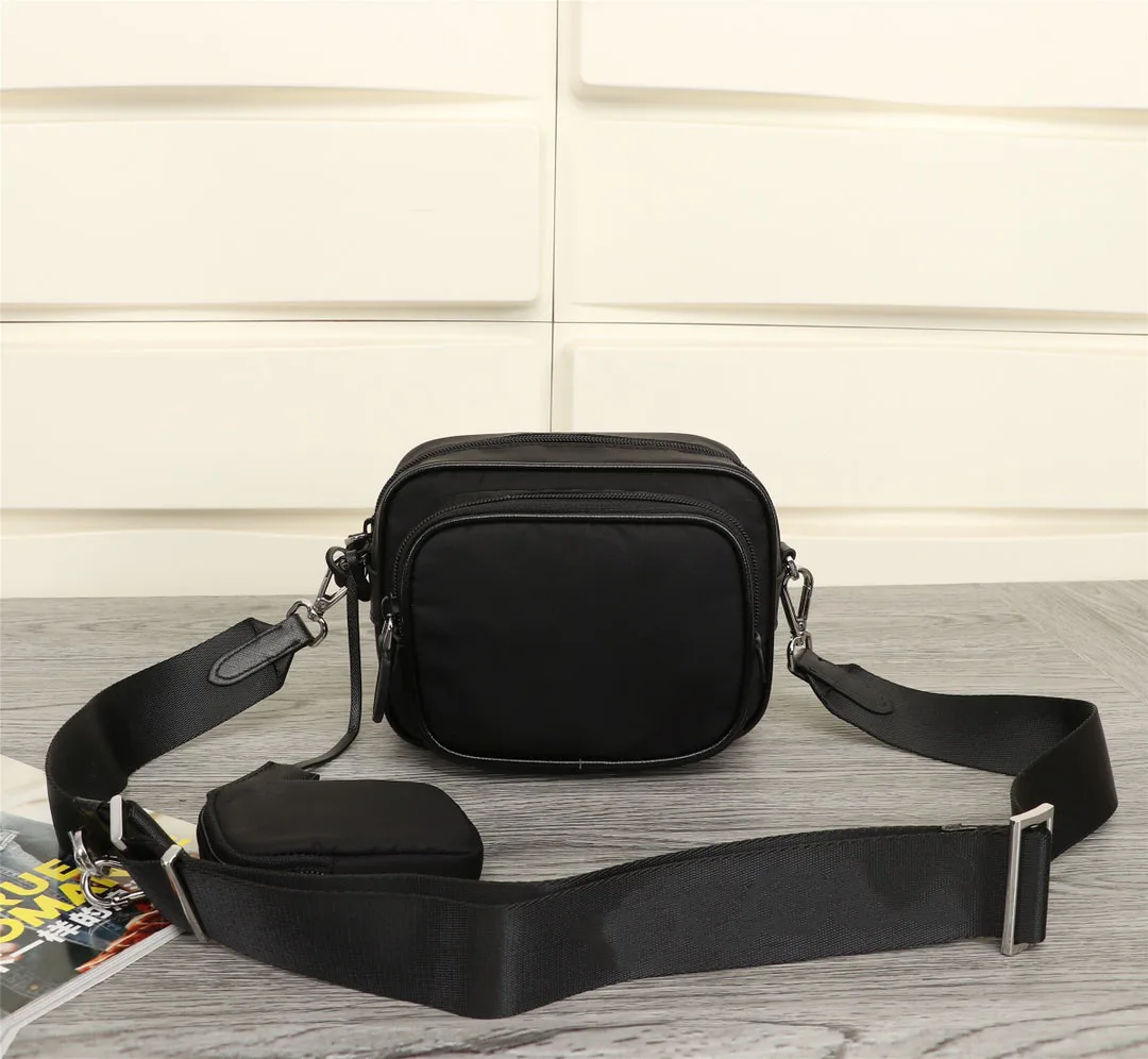 2021 New Fashion three-in-one camera bag super practical unisex wide shoulder strap Satchel