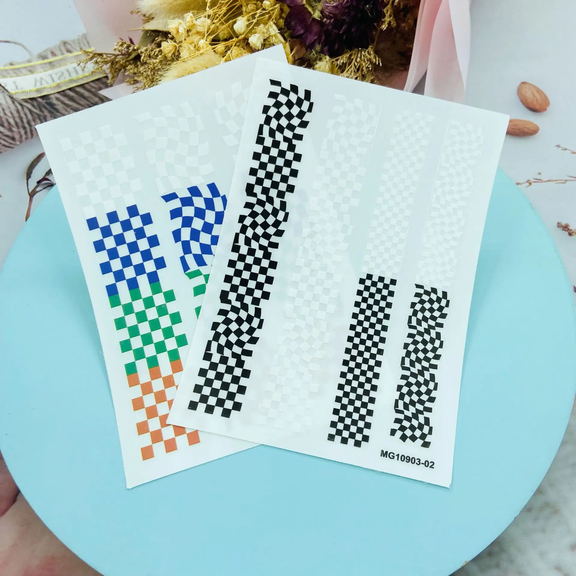 

New Checkerboard Pattern Nail Art Sticker Self-adhesive Transfer Decal 3D Slider DIY Skills Nail Art Decoration Manicure Package