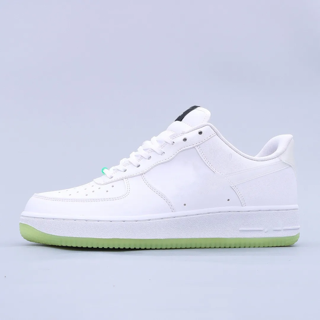 

Casual shoes for men Unisex Lovers Couple Walking Shoes Non-slip Lace-up High Top Popular Breathable Board Shoes sneakers