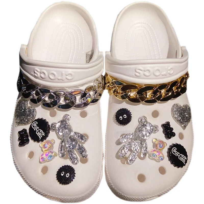 

New Brand Cute Bear DIY Vintage Shoes Charms for Crocs Luxury Fashion Clogs Shoes Chain Accesorios Croc Shoes Buckle Decorative
