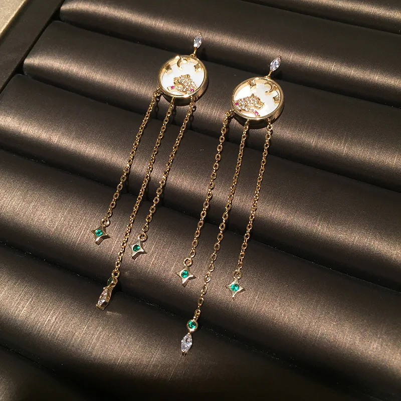 

White Fritillaria Leopard Earrings Modify Face Super Fairy Atmosphere Simple Long Fringed Star Earrings