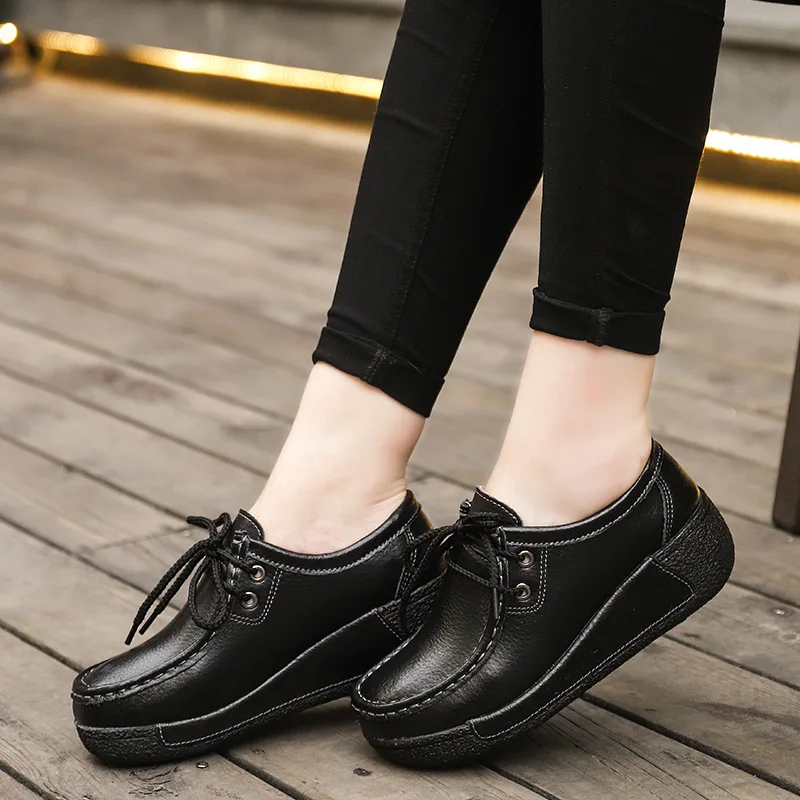 Женские кроссовки из натуральной кожи на платформе и толстом каблуке | Балетки