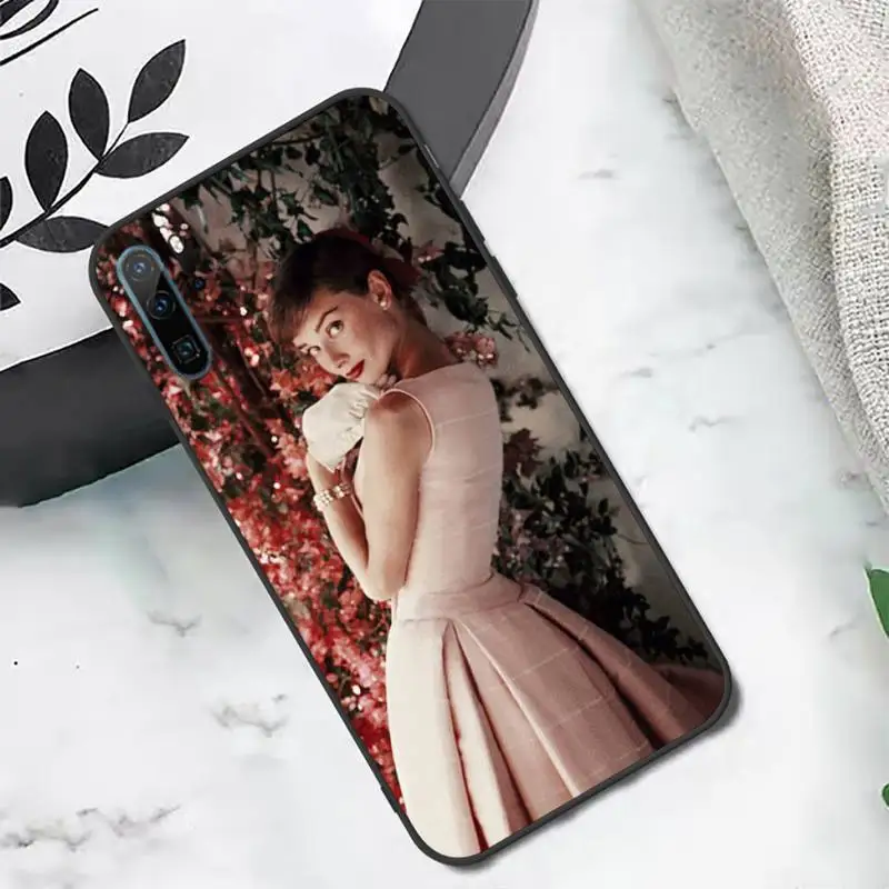 

Famous female Audrey Hepburn Phone Case For Huawei honor Mate P 10 20 30 40 i 9 8 pro x Lite smart 2019 nova 5t